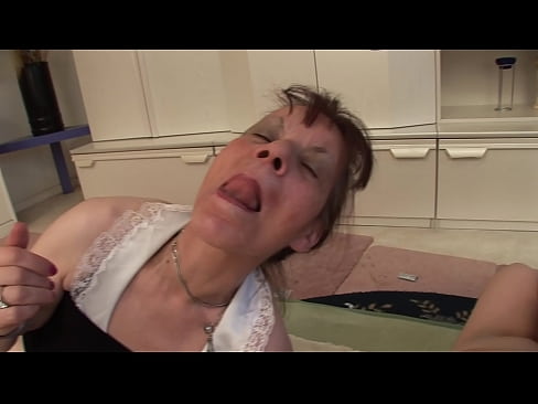 ❤️ Twee oma's en een opa hebben een triootje ️❌ Anal porno at us ❌❤